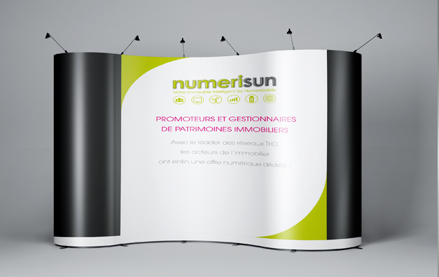 Création & réalisation des support de communication du Stand Numéricable pour l'agence More and Less